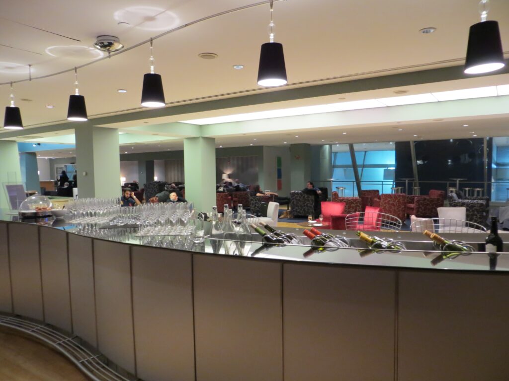 Prominent Travel Services & Luxuries for Passengers at Terminal 8