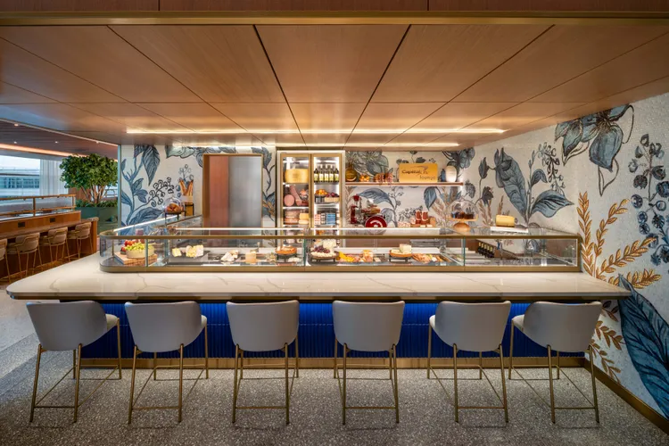 Other Capital One Lounge JFK International Airport Amenities